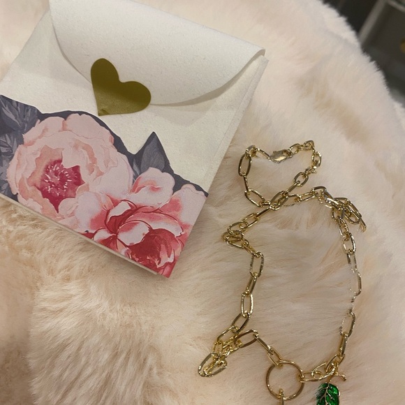 NWT Gold PAPER CLIP CHAIN Cherry Pendant Necklace 17in - Picture 6 of 6